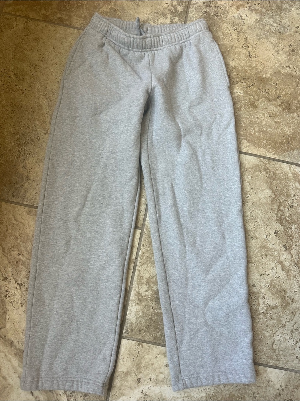 Aritzia  Light Gray Sweatpants with Drawstring